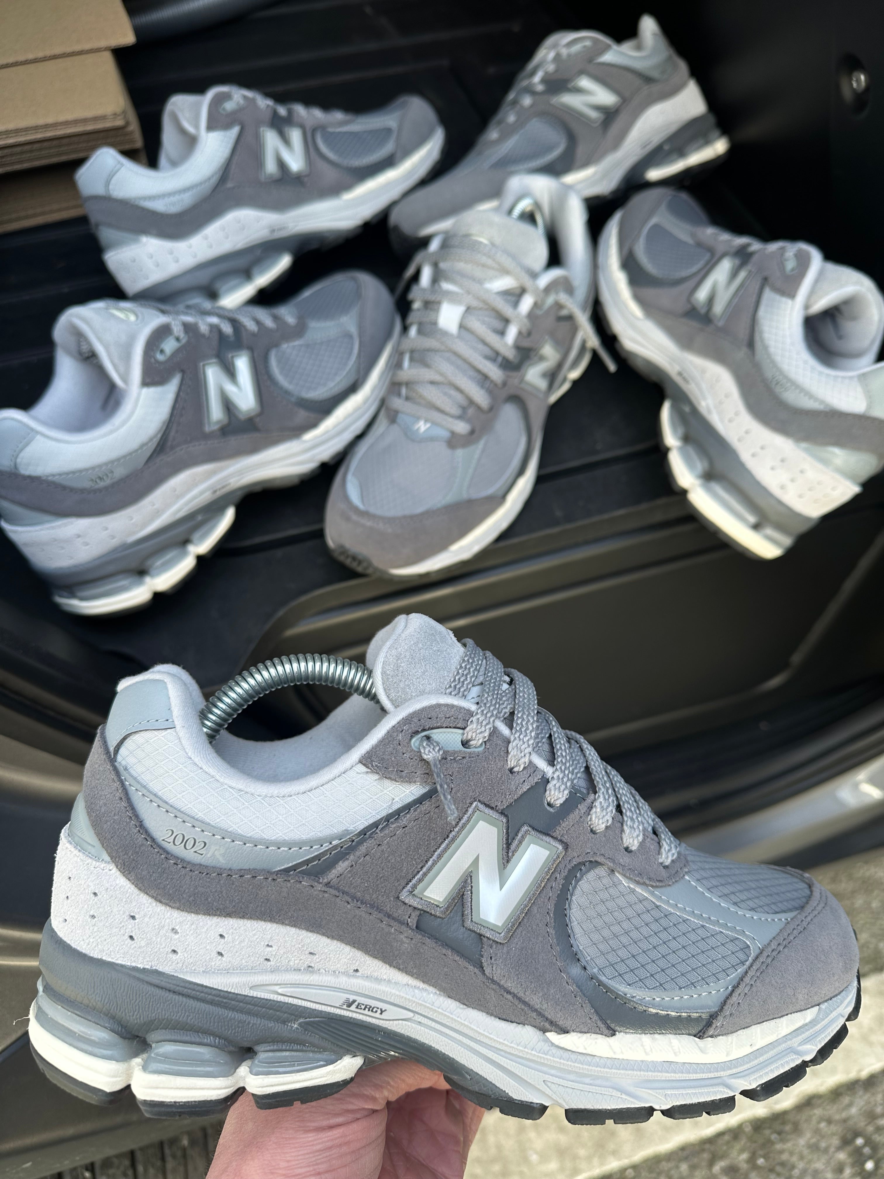 New Balance 2002R Trainers 'Cement Grey'